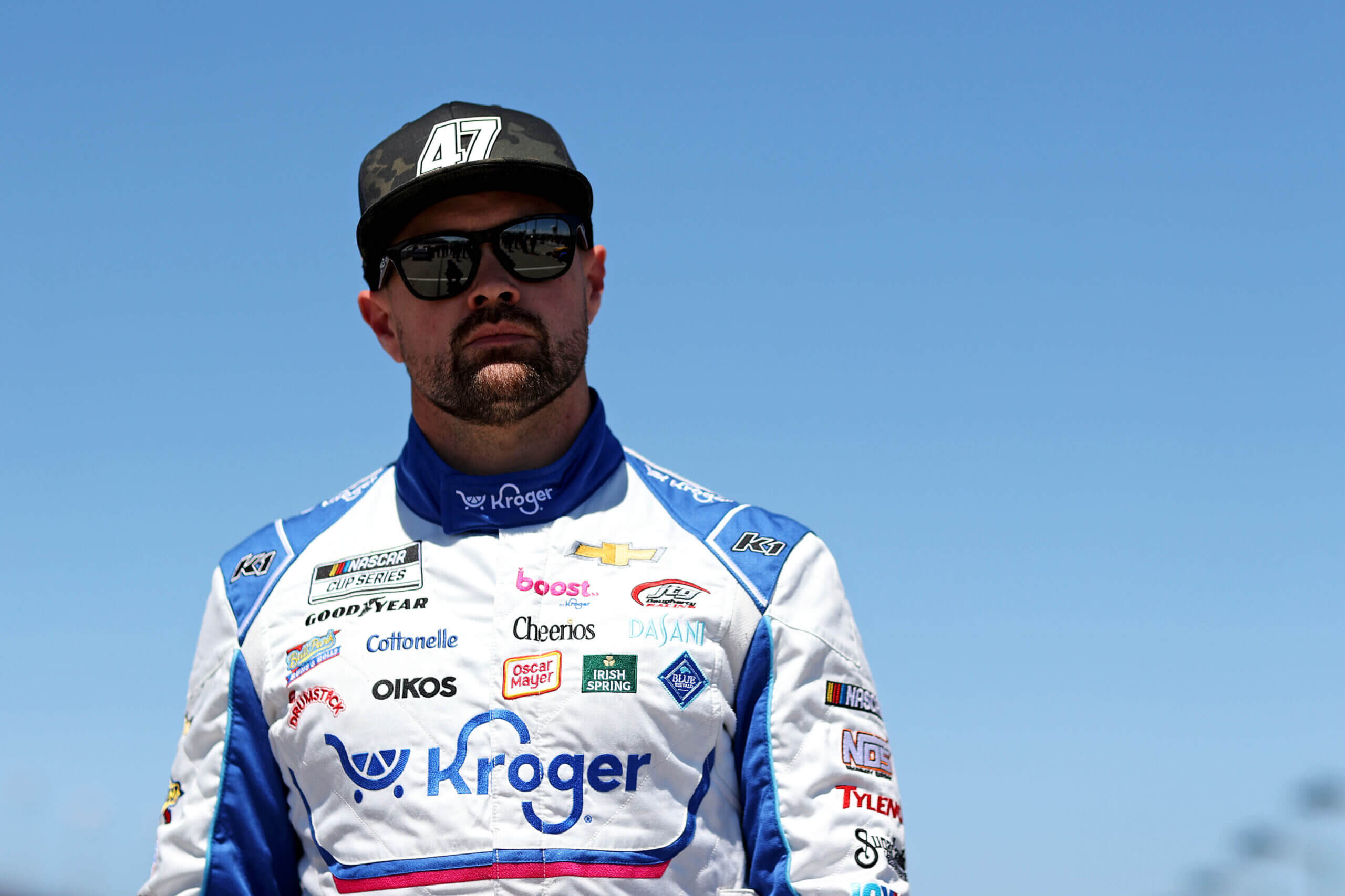 Ricky Stenhouse Jr. fined, Ricky Stenhouse Sr. suspended for Kyle Busch fight